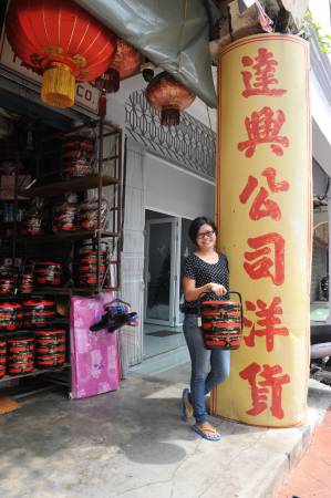 达兴公司洋货拥有超过百年历史,如今已传到第四代。