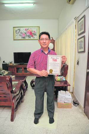 林万民表示,纵使身体残缺,特殊人士也有权利拥有正常人的生活方式与目标,活出精彩人生!