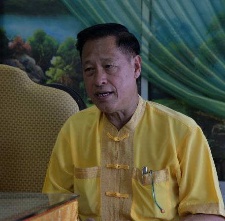 吴道长表示,若先人一睡一坐,后代子孙必会吵架,搞到家庭不和。