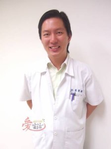蔡广耀医师介绍,“铍针”具备针灸“针刺”的效果,又因为针头带小刃,可以像手术刀一样切割、剥离。