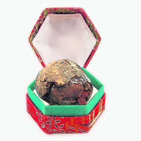 很多人都知道牛黄的功效是清热,除此,它还能解毒、定惊,对于高热昏迷、抽搐等,都有一定疗效。