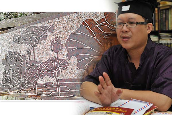 王道长透露,祖坟要做影雕不是不可以,但问题是不可做在坟墓范围内