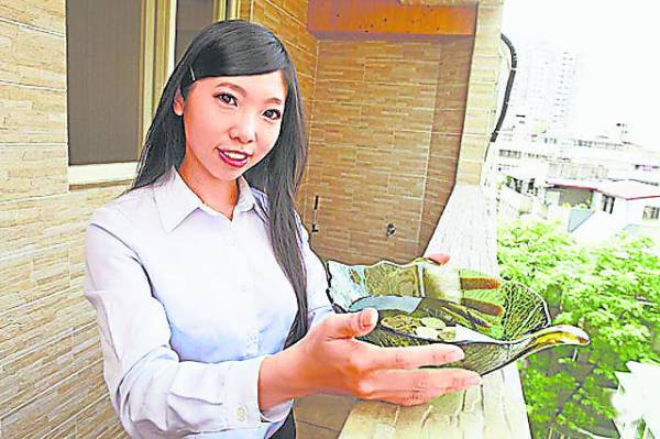 端午节的午时阳气最盛,取“午时水”先晒太阳,可增强改运效果。