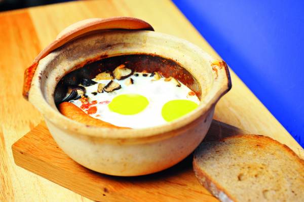 为了配合部分马六甲人在初一十五有茹素的习惯,“Breakfast in-a-pot”还推出了素食版本。