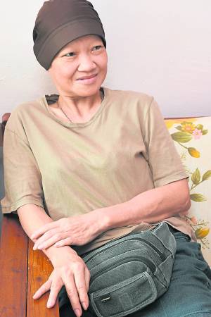 曾患有子宫恶性血瘤的林女士,因化疗副作用而丧失胃口,整个人憔悴不已,后来经“观音娘”推拿,胃口和精神明显好多了。