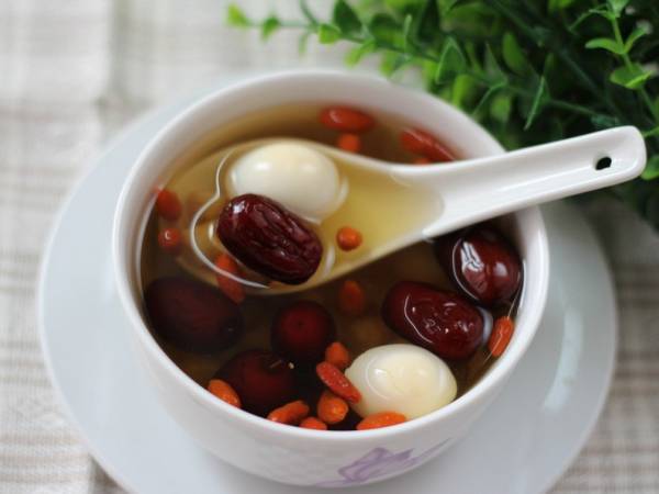 杞子煲鸡蛋: