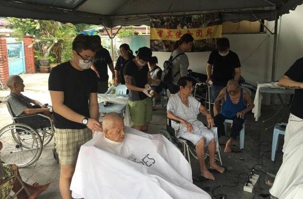 参与一些慈善活动,可以增加内心素质,不易招惹灵体。
