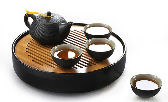 没想到茶具也有招财的功效。