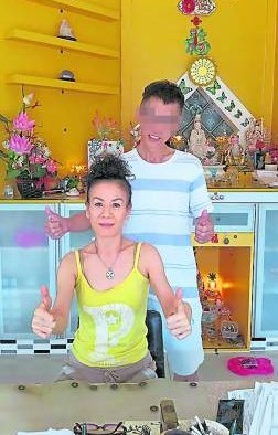 经过Alice一年的正能量推拿拉筋治疗,张先生颈椎侧弯的问题已经好了80%。