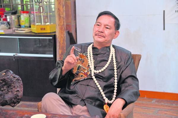 苗大指出,敦马哈迪为强势首相,但天意上旺阿兹莎柔能克刚,因此对希盟政权及国运起到不凡效应。