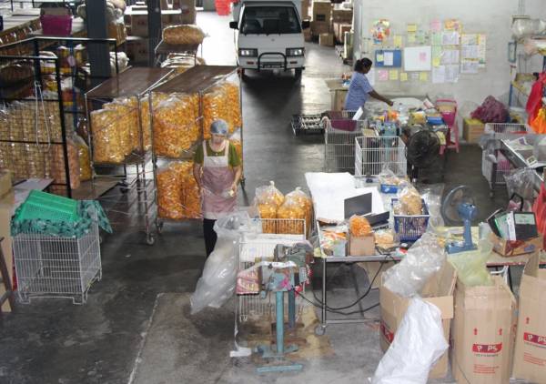 小小的本土零食,竟然也扩展为跨国大生意。