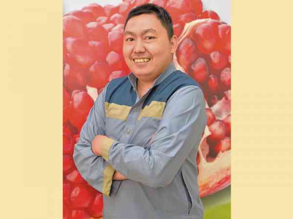 李大夫用中医草药有效替许多患者摆脱鼻窦炎的困扰。