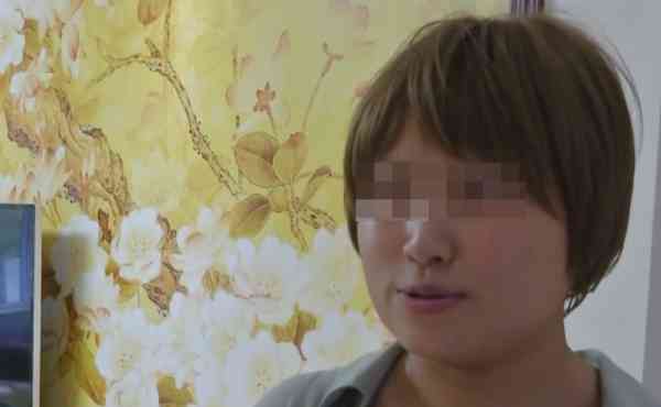 小宋完全联络不上丈夫,感觉十分无助。