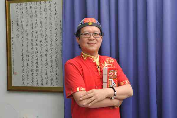 王忠文道长忠告,凡事不能急躁,只有脚踏实地才能取得最后的成功.