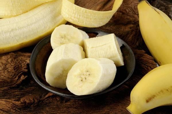 香蕉的作用_香蕉皮的功效与作用及食用方法_香蕉蜂蜜牛奶面膜有什么作用