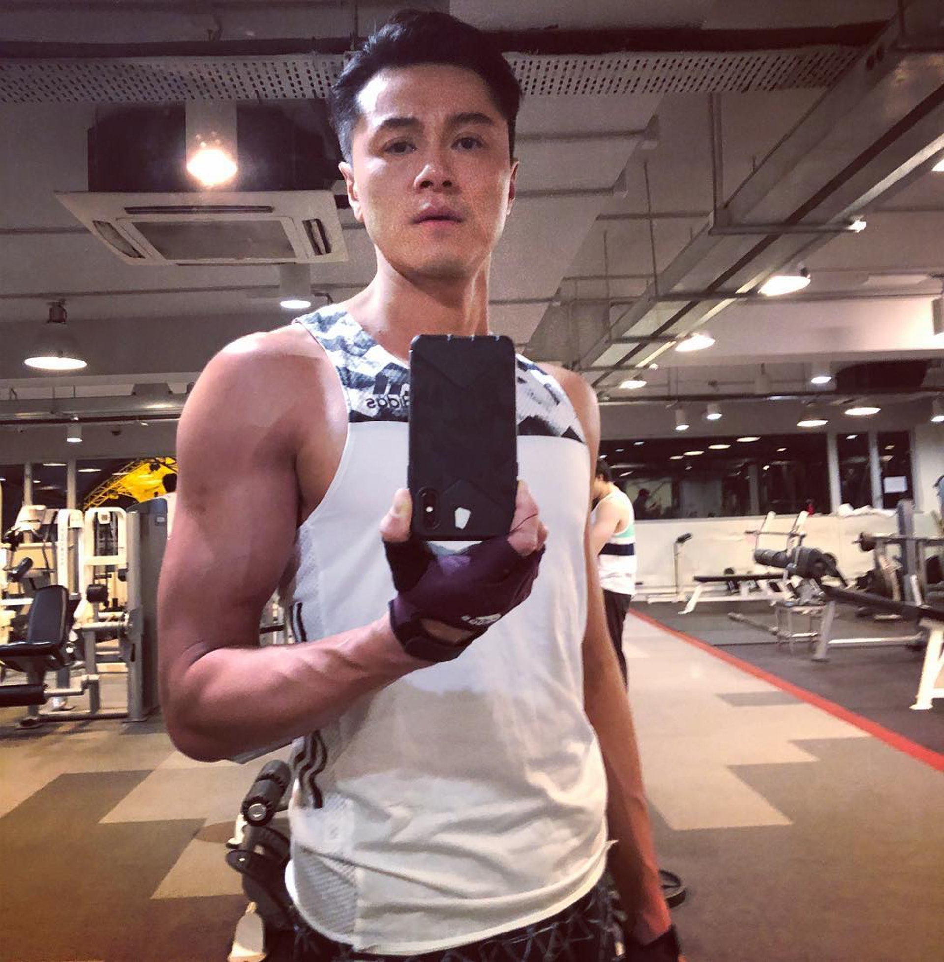 娱乐顶点爆肌小生vs冻龄小花