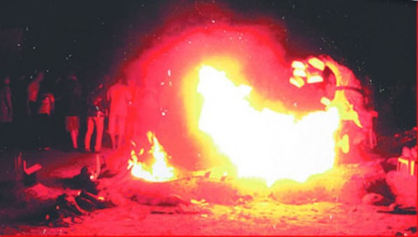 “破地狱”法事主要是为了拯救亡者,有拔罪超度,往生极乐等功效。