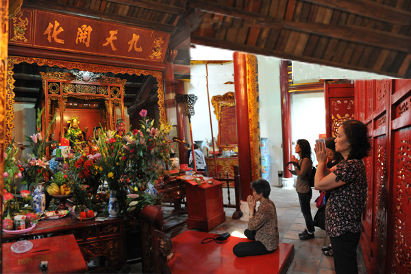 玉山寺供奉关帝、兴道王和文昌帝君三圣,每逢农历初一、十五,诚心的信徒皆会前往膜拜。