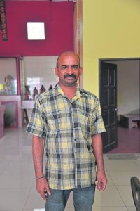 印裔同胞Vijayan直言:“感谢Mamak让我一索得男,母子平安。”
