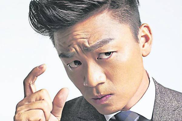 哼!你们这对狗男女想瓜分我财产,我不会让你们得逞! (设计对白))