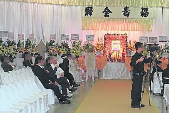 随着年纪的增长,参与白事的次数也越来越多,而华人习俗里,对于“坐夜”也有不少禁忌。虽说不知者不罪,但如果一不小心犯了禁忌,把恶运召回家!