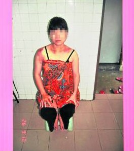 茗华女士颈项因长期淋巴阻塞导致长了3颗淋巴结,刘老师一个月内就成功将其颈上的淋巴结“推”出“体”外。