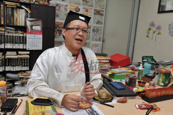 王忠文道长透露,为了防范种生基之地,如今已有许多墓园企业化,确保不受仇家破坏。