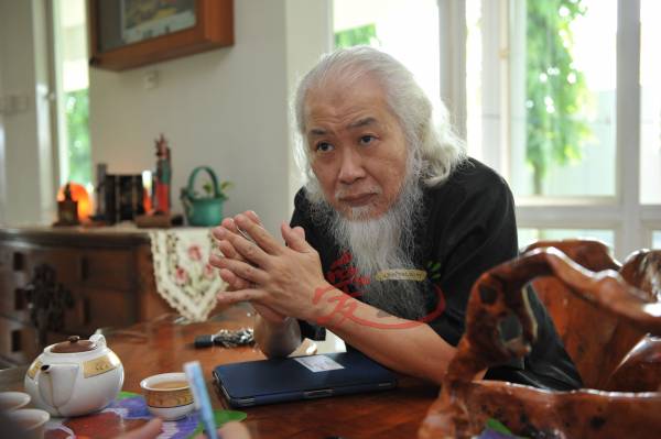 郭医师语重心长提醒,他当年开给张碧兰的药方,不是人人适用,患者忌讳盲目自主用药。