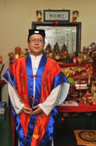 王忠文师傅表示,五鬼运财可分为两种:一为风水局,一为法术。皆以其大旺偏财、横财而著称,是催旺财运的秘法。