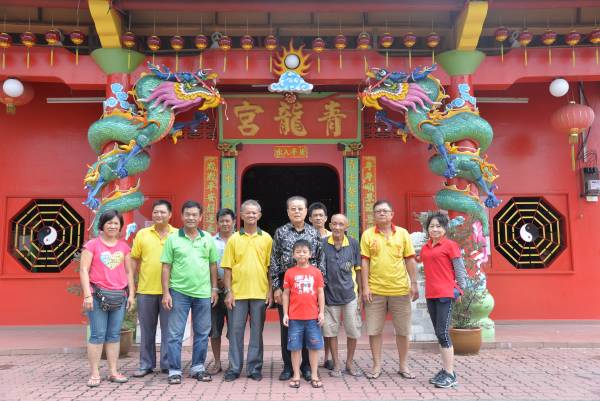 青龙宫在各方面不断的努力下，还有庙宇管理理事会的推动及发展下，在这几年来迎来许多外地游客。