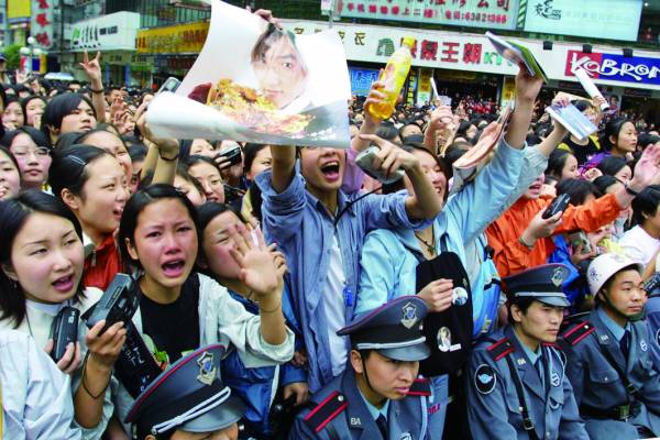 以前,说到留学一定是选澳洲、美国等国家,可是,现在全球大吹韩风,就连这些留学生也给吹到韩国去了。