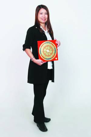 陆乙蓁师父表示,属蛇的男性今年要多加留意小人煞。