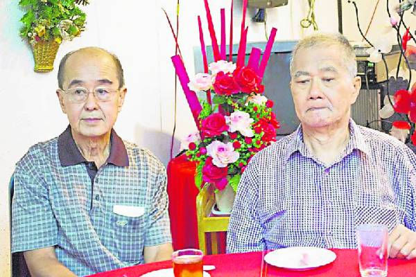 陈春木（左）与何和庆（右）一起创办“威省少林武术馆”，可惜何和庆已离世，两位掌门人阴阳相隔。