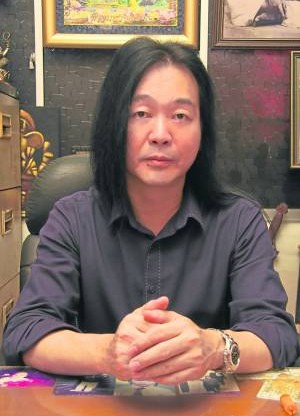 金口师父表示,电梯既属于形煞,也属于气煞,形煞是因为它的门打开时候好像一个口,称“开口煞”。“开口煞”最大坏处是门口的气场常被升降机门开开关关影响,好运会被冲走。