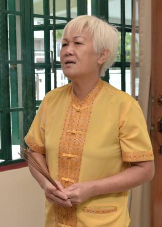 太公要莲姐亲自向老师认错道歉,在孩子面前树立好榜样,同时也让孩子重新被师长同学接纳,化解双方的怨气。