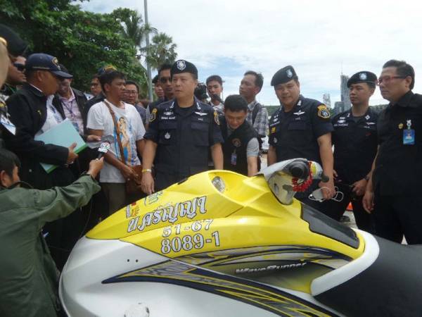 海边流氓:去年尾,泰国警方公布30个水上摩哆业者的黑名单,他们常年在芭堤雅海滩诈骗游客。