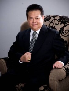在门口挂上柚子叶,有助挡掉内衣内裤冲过来的煞气。