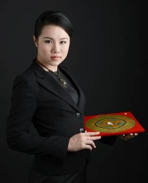 徐玉恩师父温馨提醒,在家宅外局的装潢上可以多加留意,尤其后天造成的“自做煞”是可以避免的, 不可不慎。