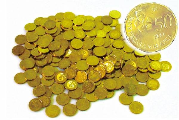 林师父透露，若屋子真的不幸落在南方，可运用36枚50仙硬币改运。