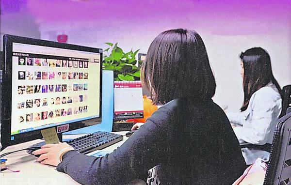 虽然要不断接触淫亵资讯,但愈来愈多女性出任私营机构鉴黄师。