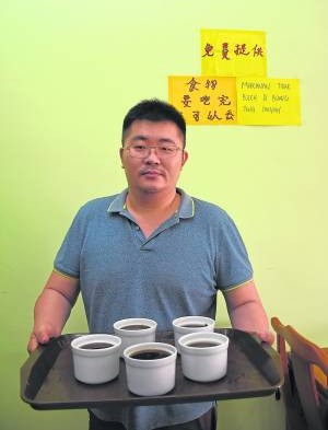 陈颉穆师父表示,药膳不止涵盖药材汤,凡是凡是可以补身,补气,保健的都可以称为“药膳”。