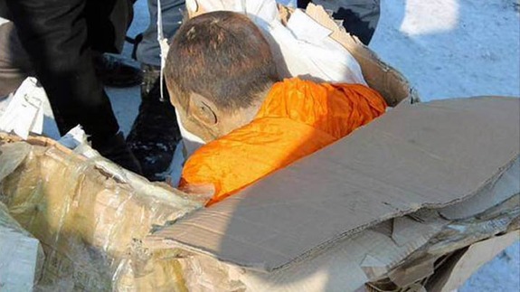 专家:他其实还活着!