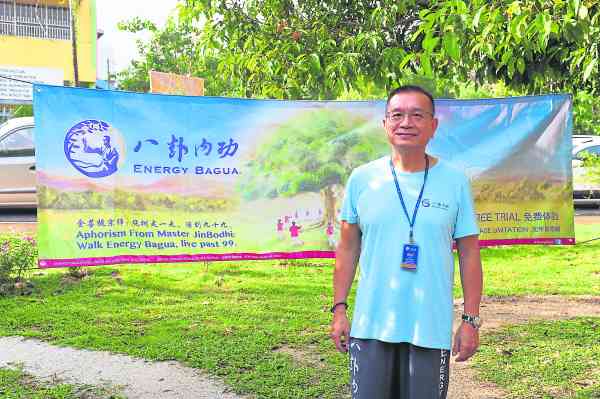 马来西亚八卦内功执行长珉探师兄指出,练功者在简单的走圈过程中,有助修心养性,健身效果显着。