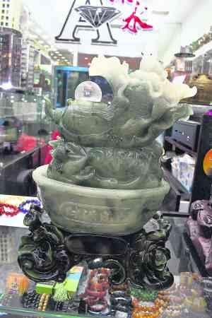 大白菜风水喷泉（价值RM 1,888）