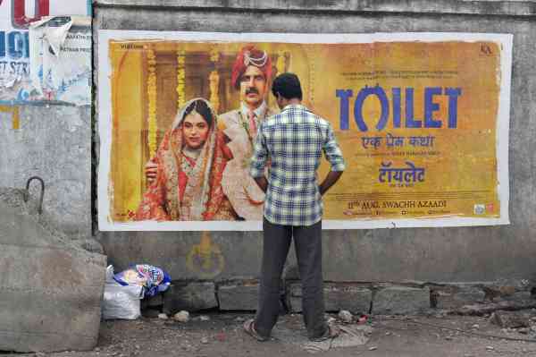 印度部分女性因不满丈夫不愿建家用厕所而闹离婚或离家出走，不仅震惊社会，电影《厕所英雄》也在探讨有关女性主权的课题。
