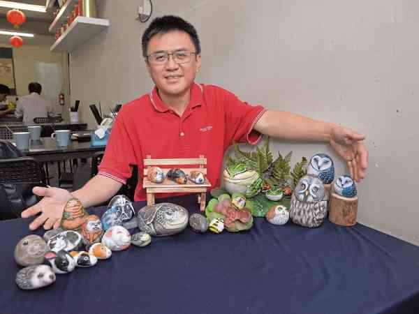 卢宣諹表示,最普通的石头也可以变成童趣又逼真的动物,而石头彩绘更为生活增添无限乐趣。