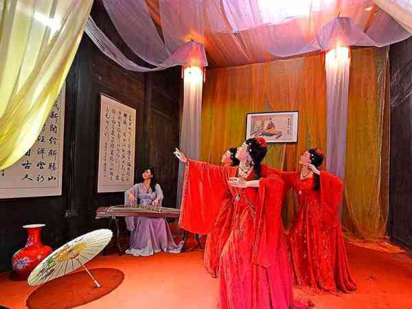 古代要当青楼女子,得通过层层关卡。