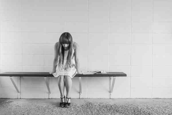 女方因为怕痛,结果夫妻迟迟没有达阵。