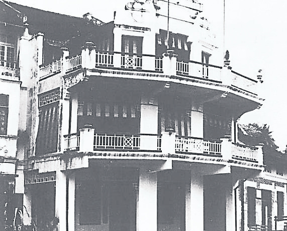 成立于1895年的怡和轩俱乐部，是新加坡华人社团中的百年老字号。 
