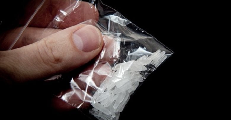 因为外观像冰而有“冰毒”之名,就算日后成功戒毒,冰毒残留在体内的毒害会跟着一辈子。